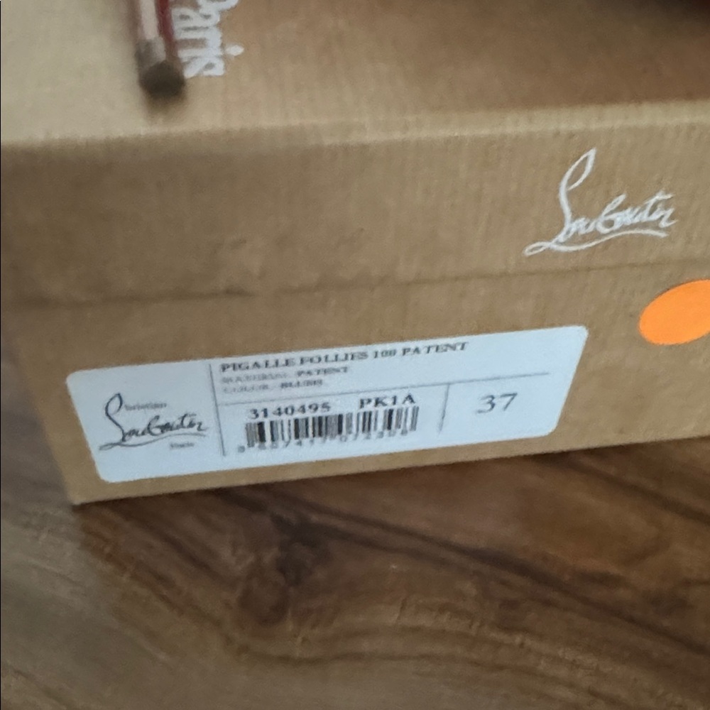 Christian Louboutin Nude Patent Leather Heels - Picture 4 of 5